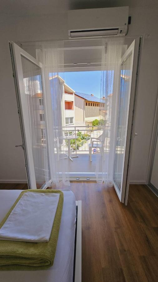 Vinko Rooms Primošten Eksteriør billede