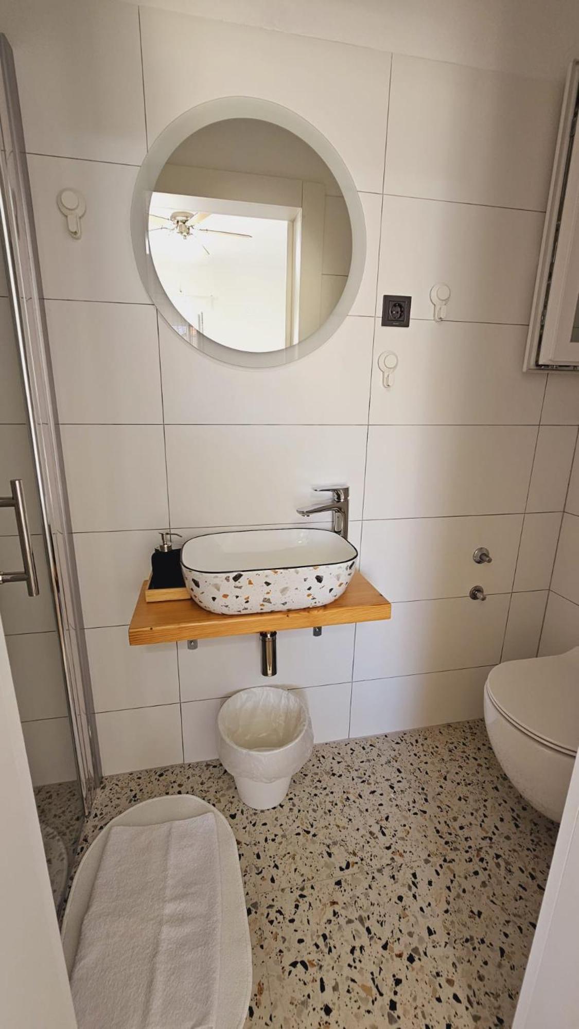 Vinko Rooms Primošten Eksteriør billede